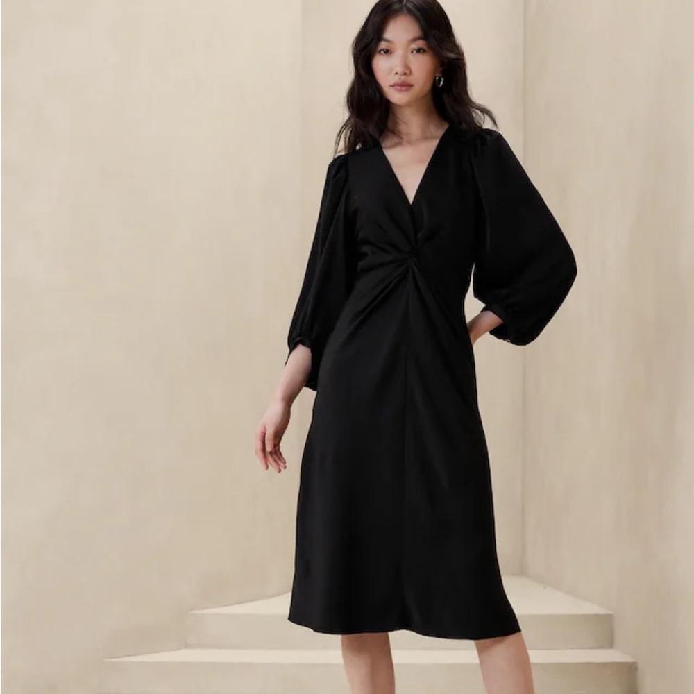 Banana Republic NWT black twist front midi dress